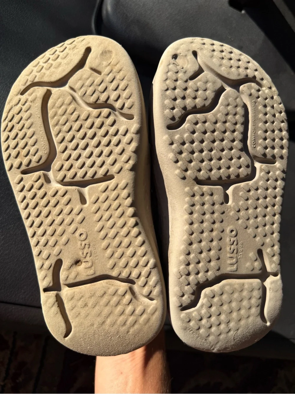 LUSSO CLOUD brand Ventilated Slip-On Shoes